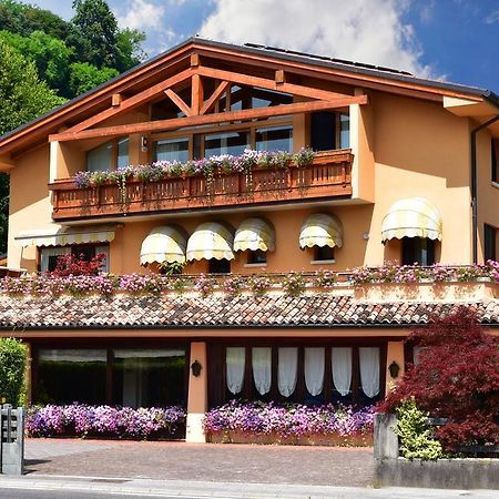 Albergo Da Gildo Follina Екстериор снимка